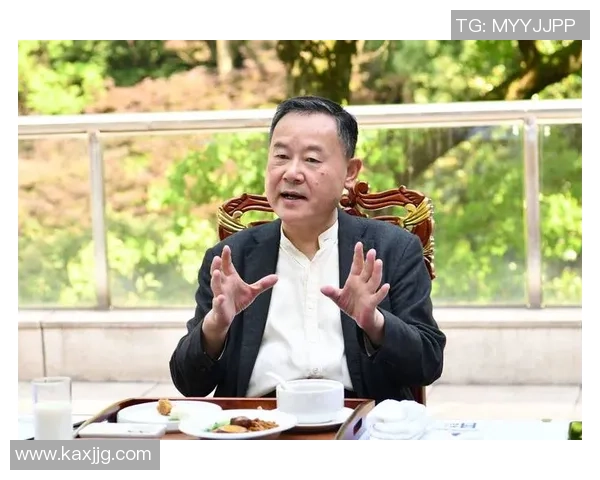 徐昕:探索科技与人文交汇的未来之路与思考 徐昕:探索科技与人文交汇的未来之路与思考